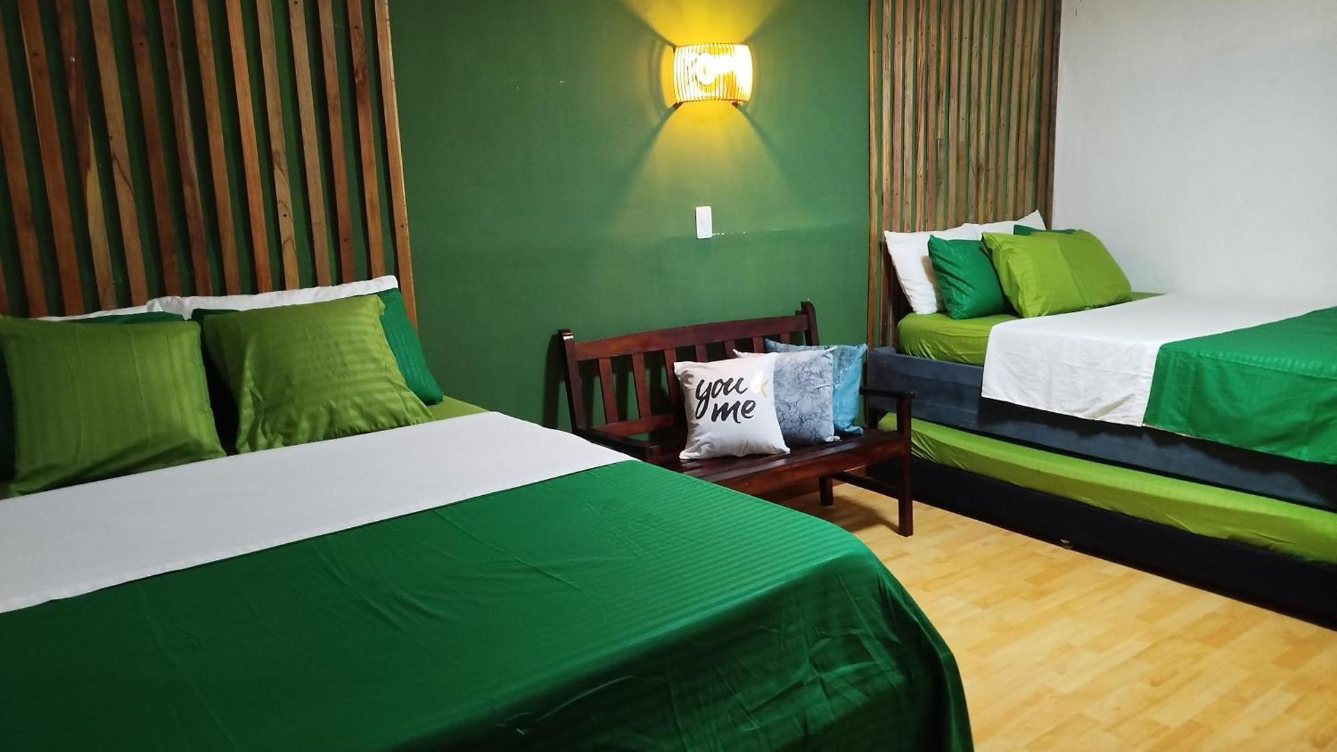 Hb5 Family With Private Bathroom Facing The Sea Pensión Cartagena
