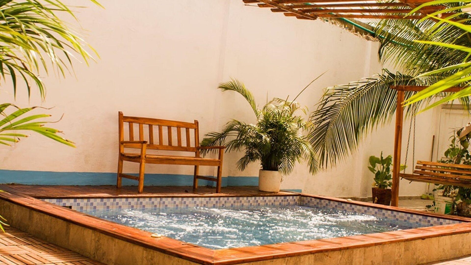 Hb5 Family With Private Bathroom Facing The Sea Pensión Cartagena